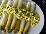 Asperges blanches sauce citron et ciboulette