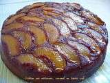 Gâteau aux nectarines, caramel au beurre salé