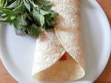 Aiguillettes de poulet lait de coco, menthe, tomates et citron en wrap (Chicken strips with coconut milk, mint, tomatoes and lemon wrap)