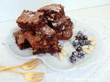 Brownies chocolat au lait, amandes, mûres et noix de coco (Milk chocolate brownies, almonds, blackberries and coconut)