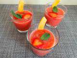 Gaspacho de fraises et melon à la menthe (Gazpacho of strawberries and melon with mint)