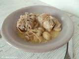 Paupiettes de veau au thym et aux champignons (Veal roulade with mushrooms and thyme)