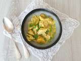 Poêlée de pâtes au poulet, aux petits pois et au curry (Fried chicken pasta, peas and curry)