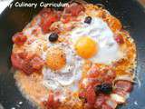 Poêlée de tomates au fromage de brebis et œufs (Fried tomatoes with feta cheese and eggs)