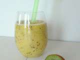 Smoothie ananas / kiwi / banane (Pineapple / kiwi / banana smoothie)