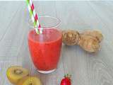 Smoothie fraises, kiwis jaunes et gingembre (Strawberries, yellow kiwis and ginger smoothie)