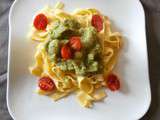 Tagliatelles au pesto de courgettes avocats (Tagliatelle with zucchini and avocados pesto)