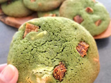 Cookies au thé matcha, pépites de chocolat et figues