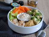 Veggie bowl, sauce au tahini et fromage blanc