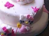 Gateau hello kitty en pate a sucre