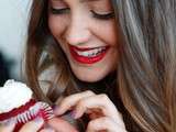 Red velvet and cream cupcakes