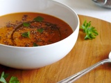 Tomato, za'atar and red lentil soup // Soupe à la tomate, au za'atar et aux lentilles corail