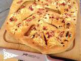 Fougasse chevre lardons