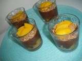 Verrine mousse choco, pêche, gaufrette