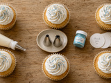 Décoration muffins : topping stable, sprinkles et disques en azyme pour un rendu net