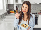 “Depuis que je fais ça, je n’ai plus faim à 10h” : 5 astuces pour un petit-déjeuner à indice glycémique bas