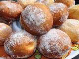 Boules de Berlin ( beignets moelleux garnis de pâte à tartiner au chocolat)