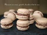 Macarons au cacao, ganache au lait de coco et au chocolat