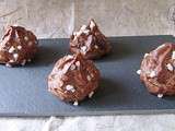 Chouquettes au chocolat et sucre perlé