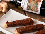 Yakitori bœuf & comté, marinade au gingembre, Château Tour de Bonnet La Courrège rouge 2023