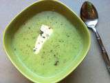 Velouté de courgettes au roquefort