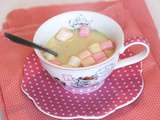 Chocolat blanc chaud aux marschmallows