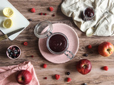 Compote pommes fruits rouges