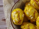 Minis madeleines curry/jambon et pignons de pin