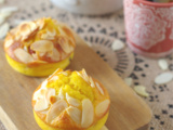 Petits gâteaux aux nectarines et amandes effilées