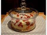 Trifle aux fraises avec des boudoirs maison ou comment recycler des biscuits en miettes