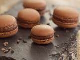 Macarons au chocolat et fève tonka