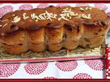 Cake aux raisins, noisettes et amandes