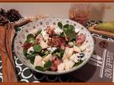 Salade de Mâche au Roquefort, Poire et Chips de lard