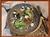 Spaghettis aux épinards, brocoli et pesto