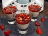 Pana cotta au chocolat blanc et aux fraises