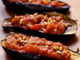 Aubergines au four farcies aux tomates et pignons