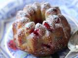 Bundt cake à l'amande et aux airelles fraîches