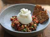 Burrata et tartare de figues à la menthe et aux amandes