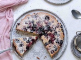 Gâteau amandes et fruits rouges ( sans farine )