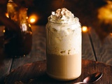 Pumpkin spice latte avec un sirop à la courge maison