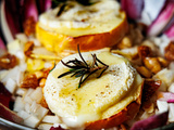 Toast de pommes au chèvre pour une salade d'endives gourmande