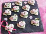 ~~ Octobre Rose ~~ Mini coeurs salés au pesto de persil et mousse de radis chévre frais ~~