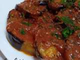 Aubergines frites en sauce tomate