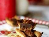 Mini tartes au caramel au beurre salé, noix de pécan et chocolat noir