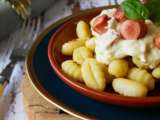 Gnocchi aux knacks et sauce fromagère