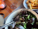 Moules façon Dom (ail des ours et lardons)