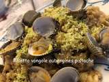 Risotto vongole aubergines et pistache