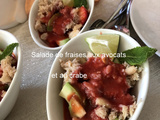 Salade de fraises aux avocats et au crabe