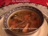 Soupe de poulet au curry jaune