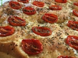 Focaccia aux tomates cerises et à l'origan